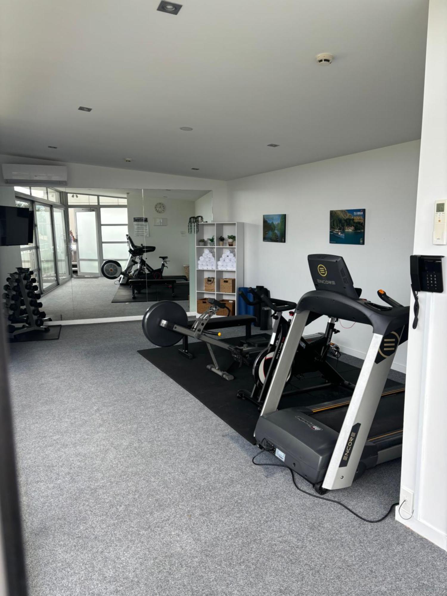 Charlies Queenstown Studio Apt 103B Esterno foto